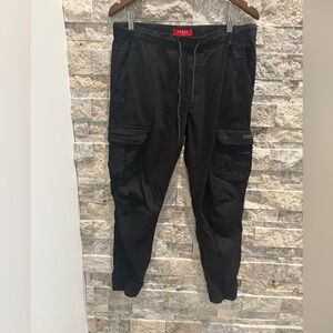 GUESS Men's Black Cargo Pants size S